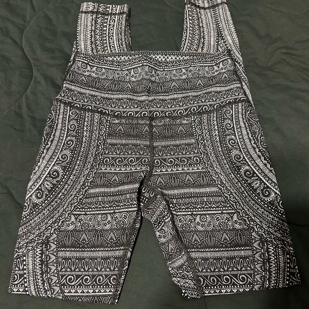 Lululemon Leggings size 6